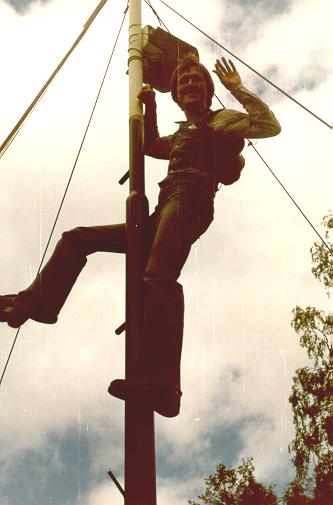 hojaa24.JPG (25421 bytes)