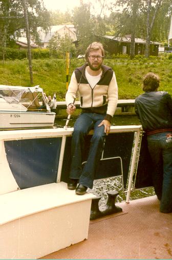 hojaa27.JPG (35074 bytes)