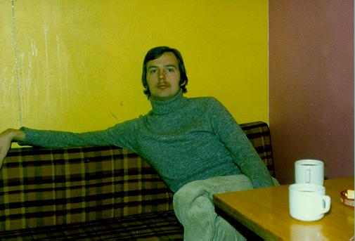 hojaa30.JPG (23655 bytes)