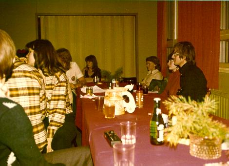 hojaa40.JPG (30732 bytes)